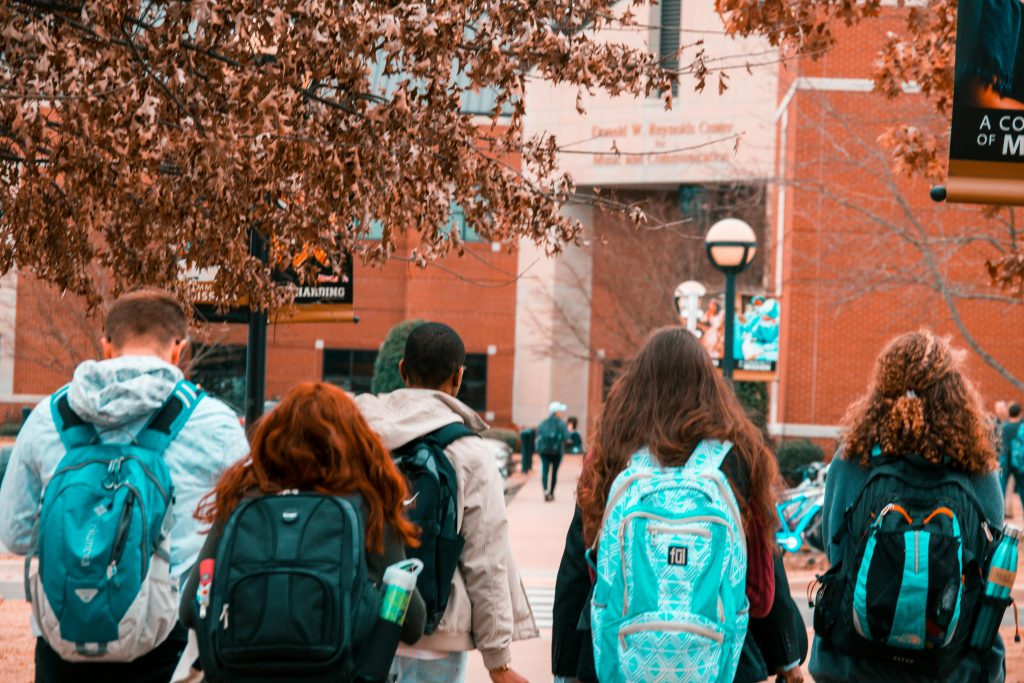 Insurance-covered Therapy for College Students on Summer Break Vernon Hills