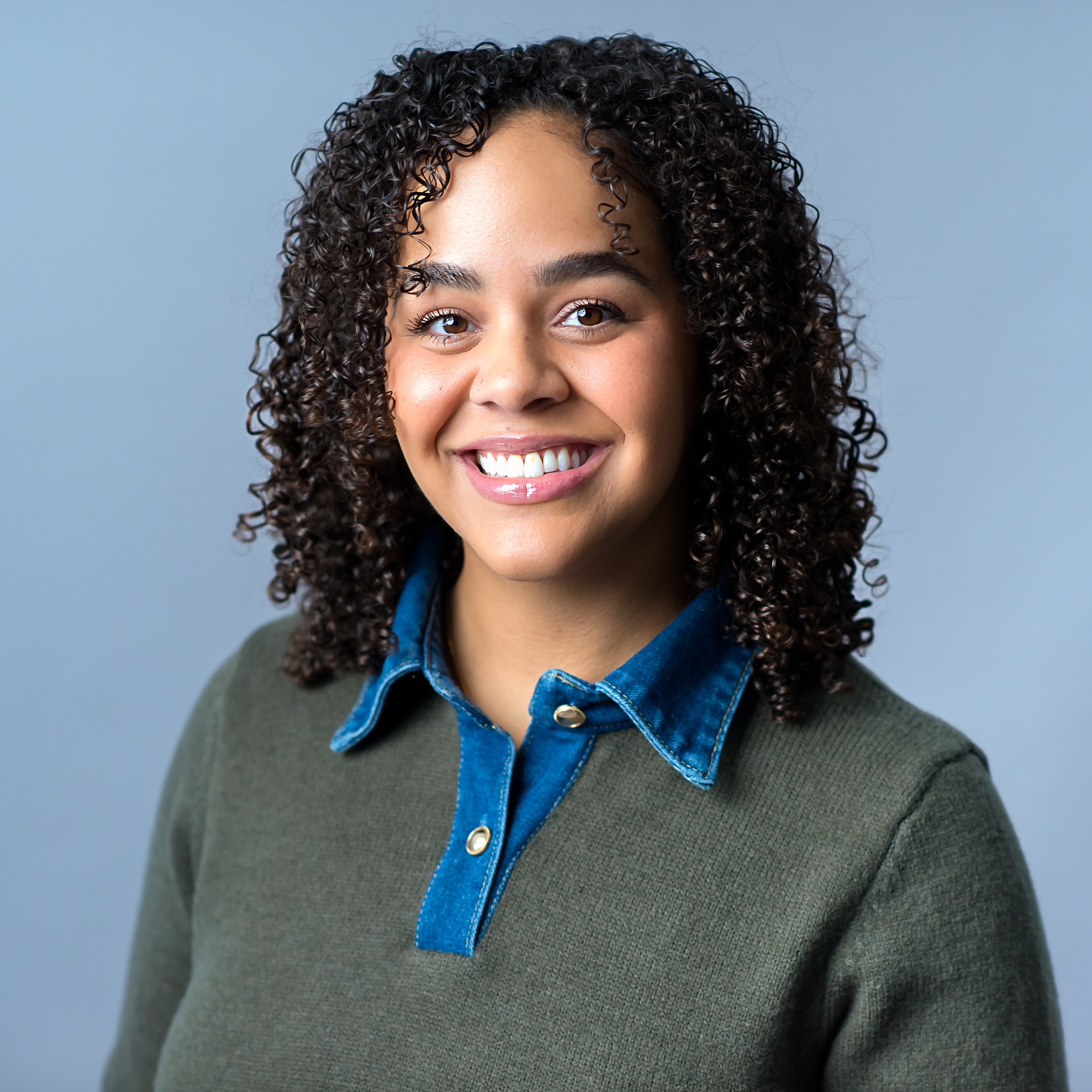 Chloe Hurckes, Intern Therapist